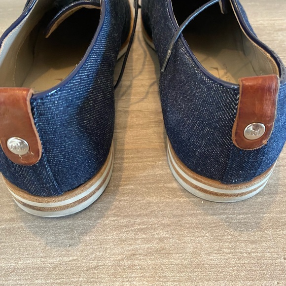 AGL “Jeans” oxford with dust bag included - Picture 5 of 8